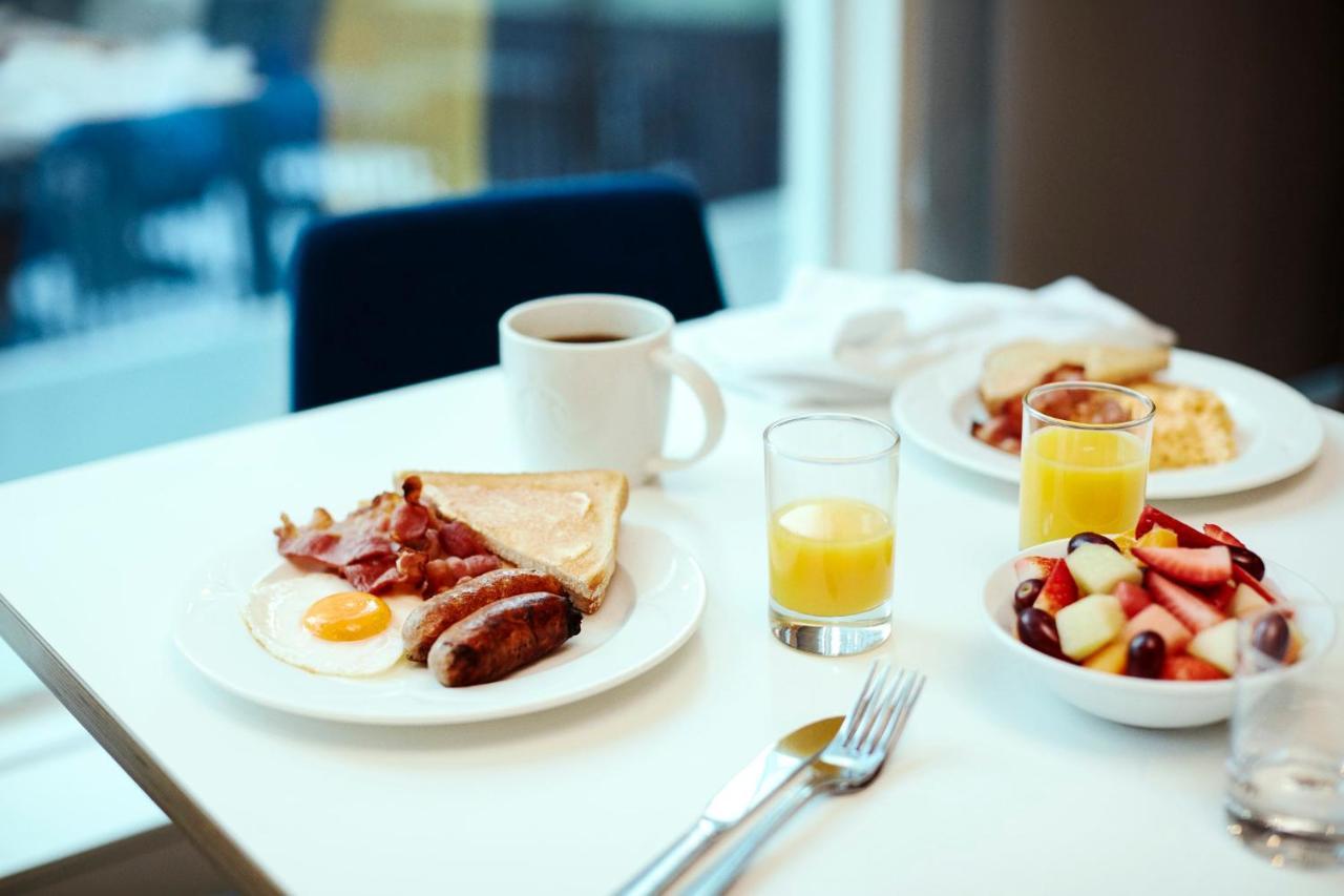 Holiday Inn & Suites - Barstow By Ihg Kültér fotó