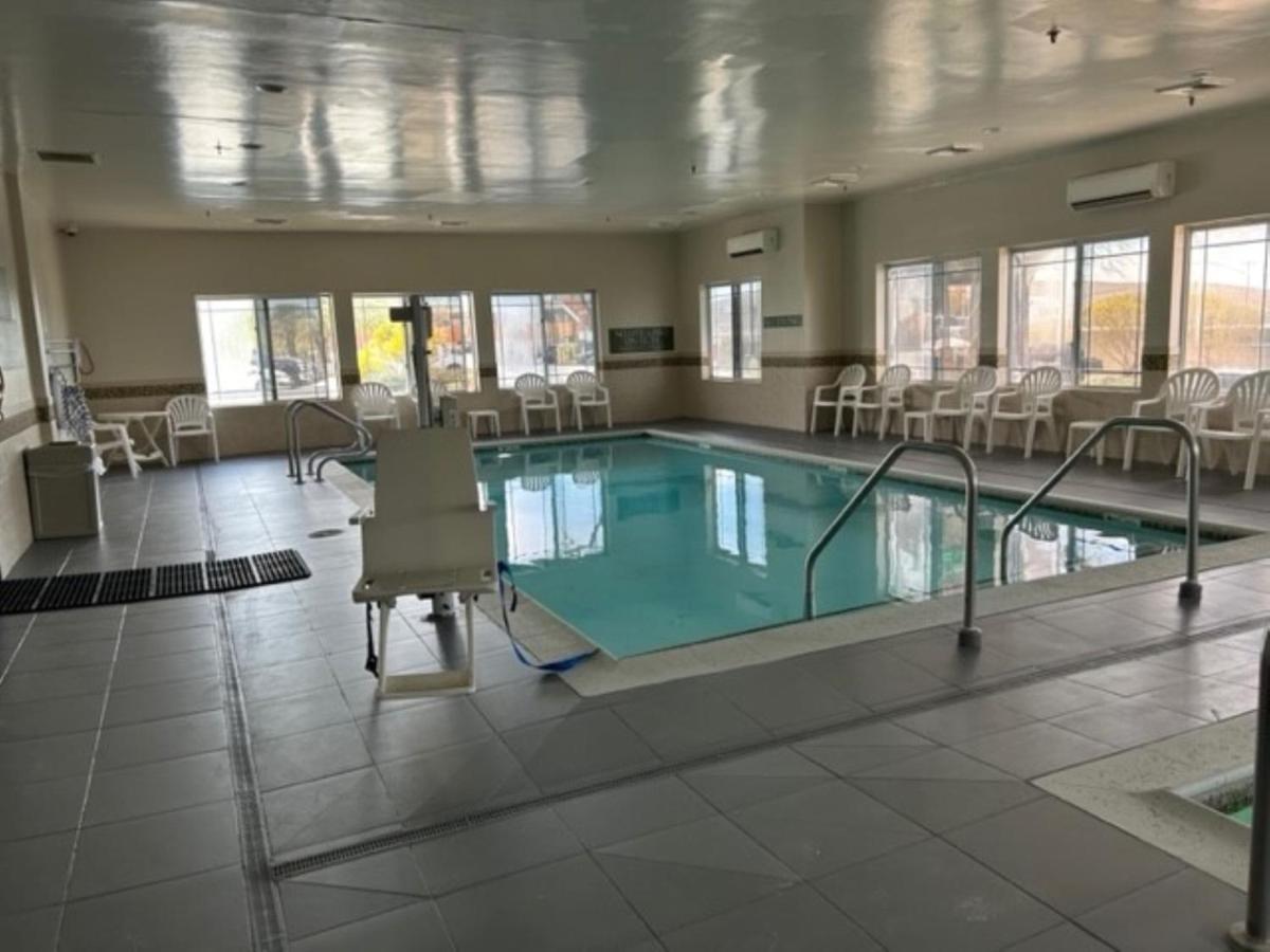 Holiday Inn & Suites - Barstow By Ihg Kültér fotó