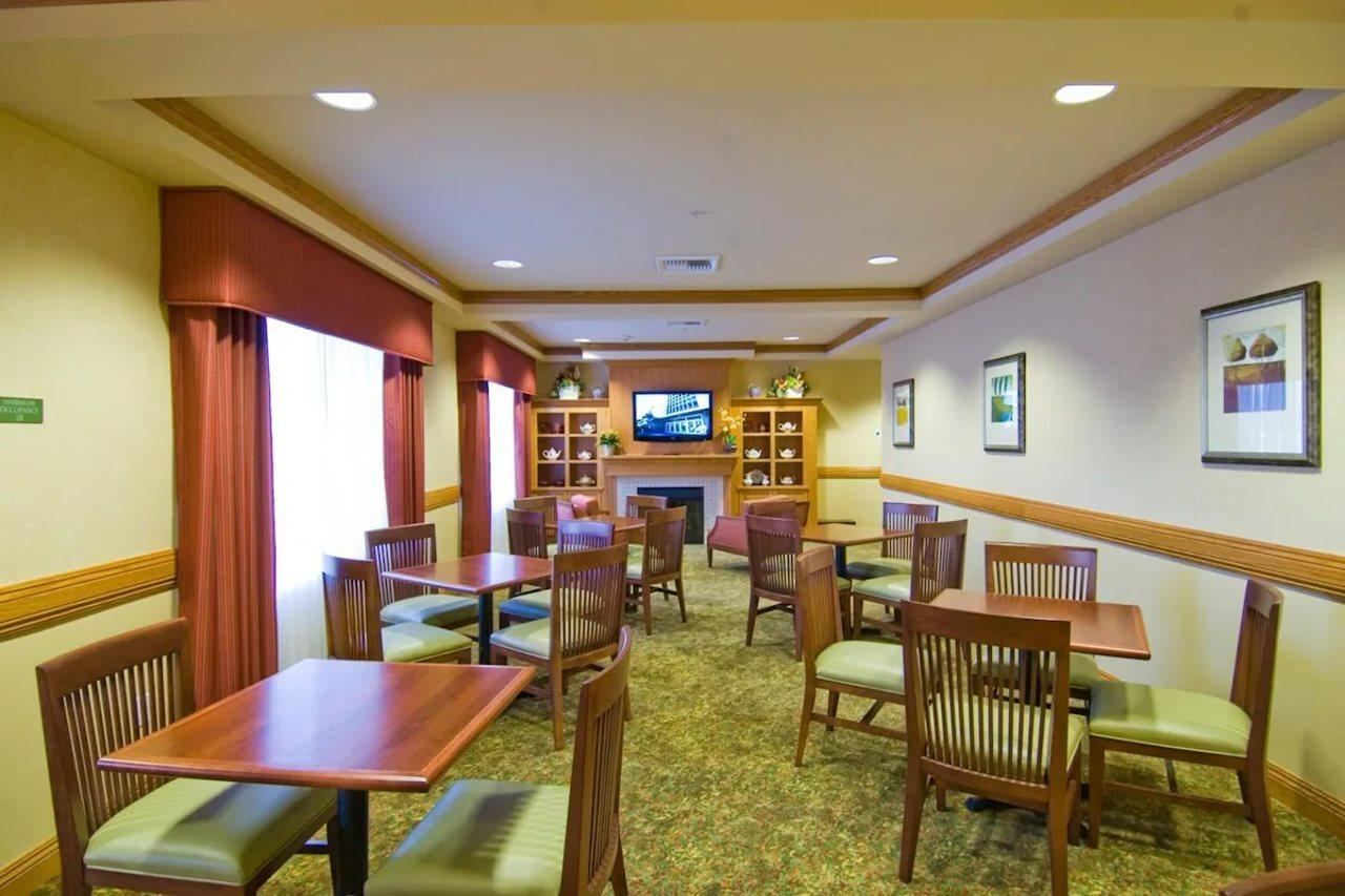 Holiday Inn & Suites - Barstow By Ihg Kültér fotó
